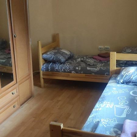 Gelena Гостьовий Двір Oujhorod Extérieur photo