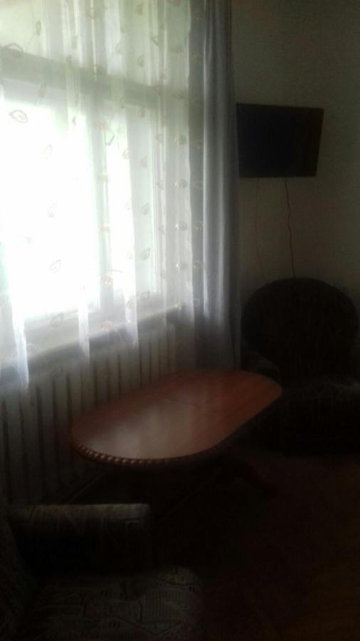 Gelena Гостьовий Двір Oujhorod Extérieur photo