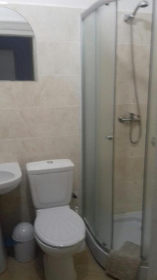 Gelena Гостьовий Двір Oujhorod Extérieur photo