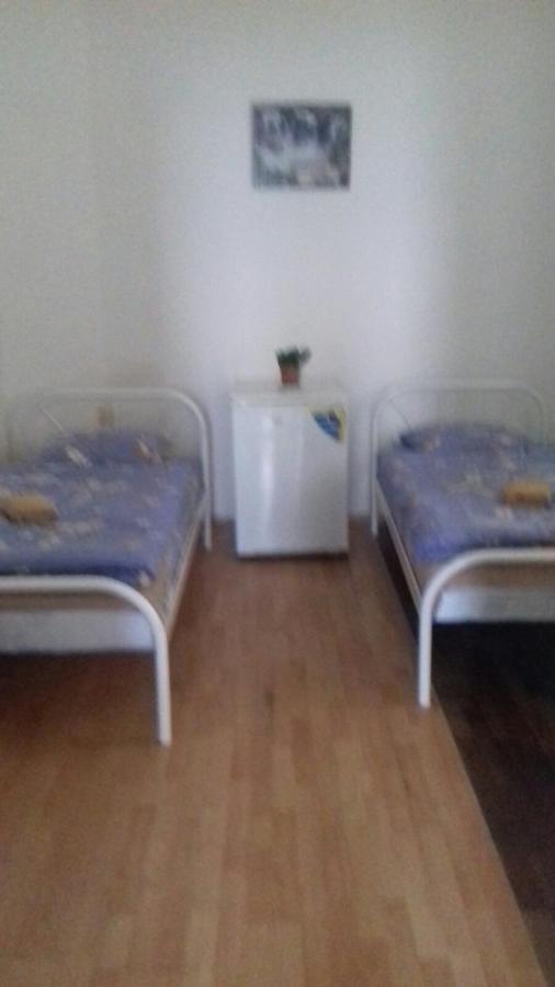 Gelena Гостьовий Двір Oujhorod Extérieur photo